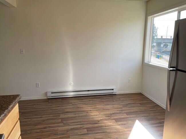 Foto del edificio - 1613 NE 81st Ave