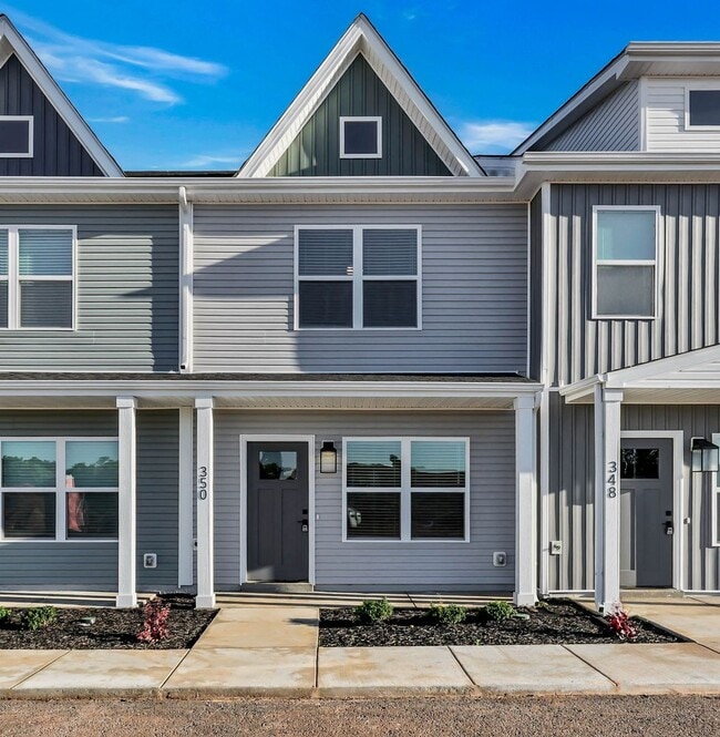 Building Photo - 348 Front Rdg Cir