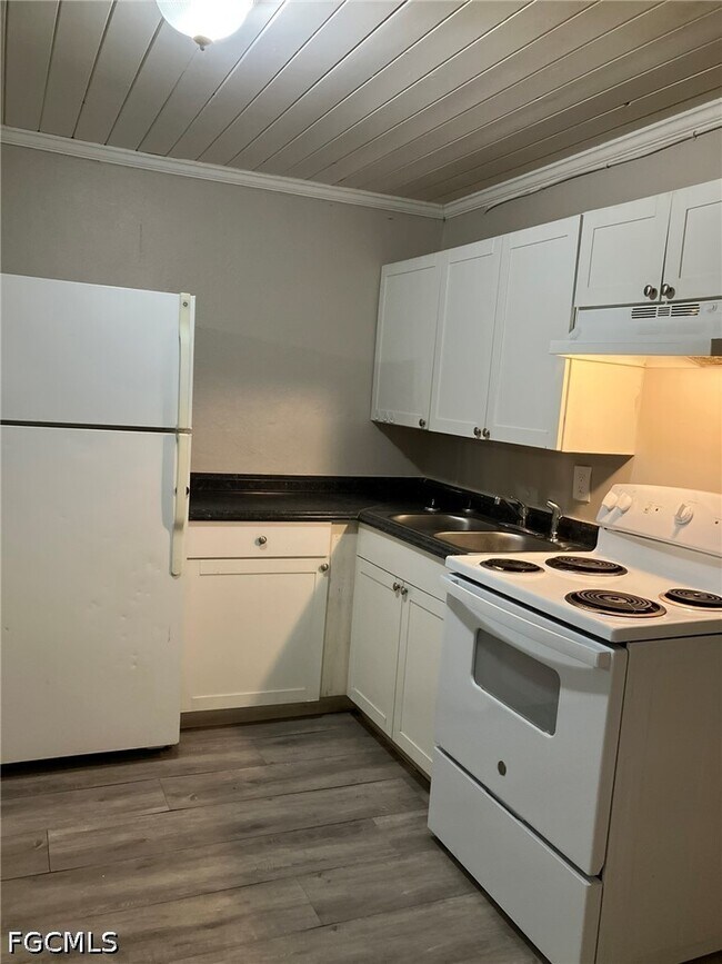 Foto del edificio - 2643-2651-2651 Lafayette St