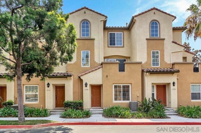 Foto del edificio - Stunning Townhome in the Heart of Otay Lakes, Chula Vista