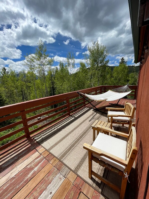 Foto del edificio - 347 Deer Path Rd