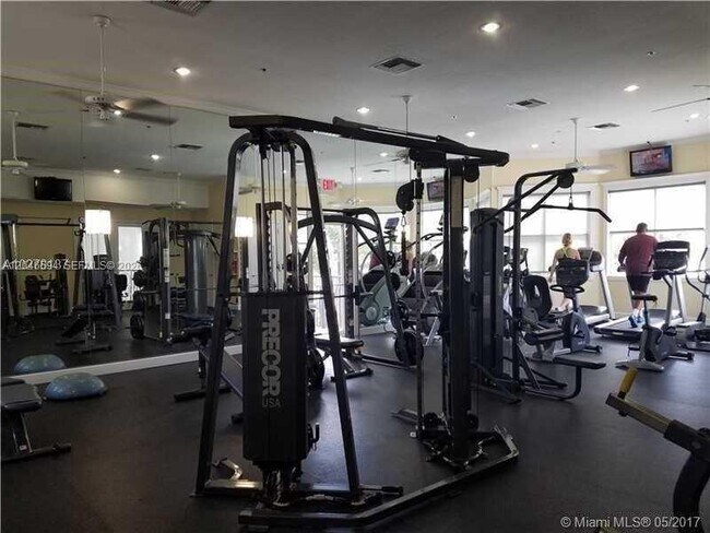 Foto del edificio - 3255 NE 184th St