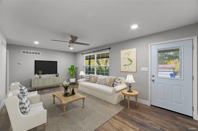 Foto del edificio - 21 Glenwood Ln