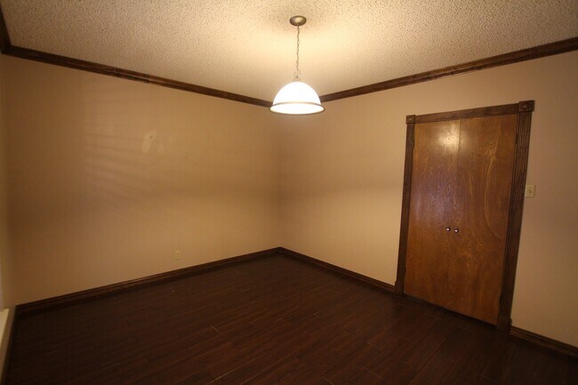Foto del edificio - Coming Soon! 3-bedroom, 2-bathroom gem!