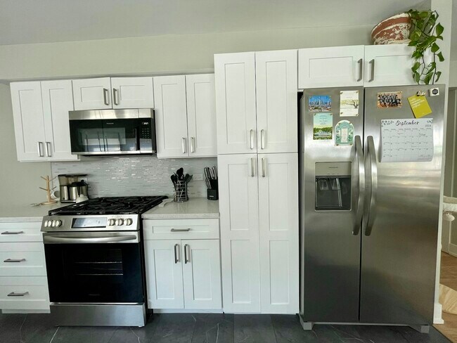 Foto del edificio - 278 N Oaklawn Ave