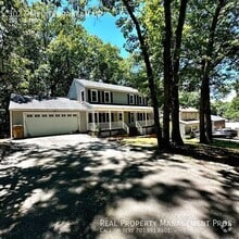 Building Photo - 3027 Mediterranean Dr
