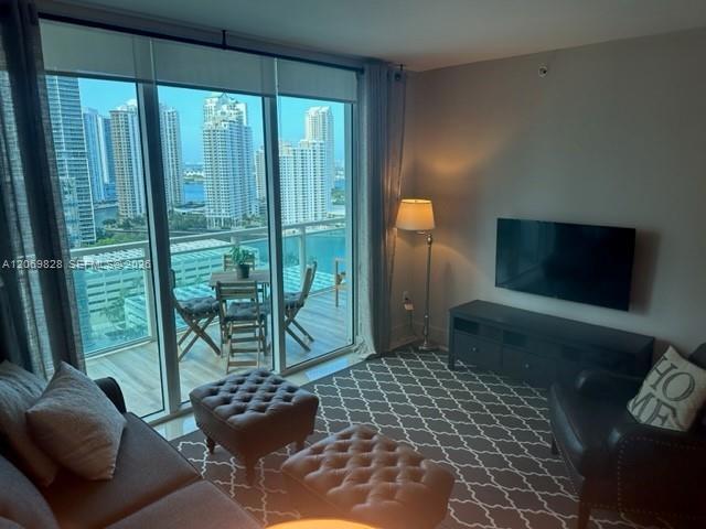 Foto del edificio - 950 Brickell Bay Dr