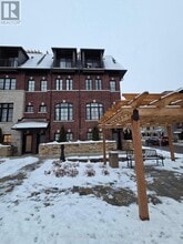 Building Photo - 35 Lunar Cres