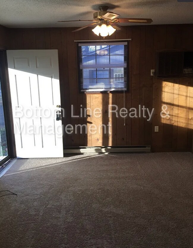 Foto del edificio - Spacious, affordable one bedroom apartment in a great location!