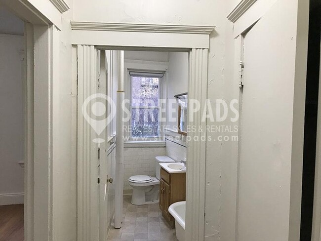 Foto del edificio - 1 bedroom in Boston MA 02215