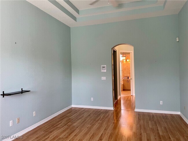 Building Photo - 25410 Alicante Dr