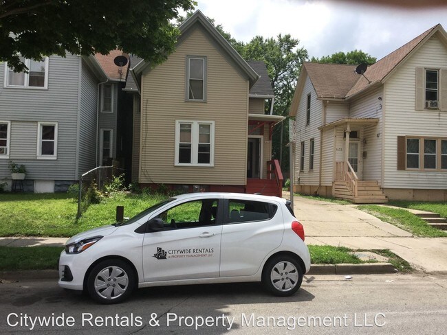 Foto del edificio - 1429 W National Ave