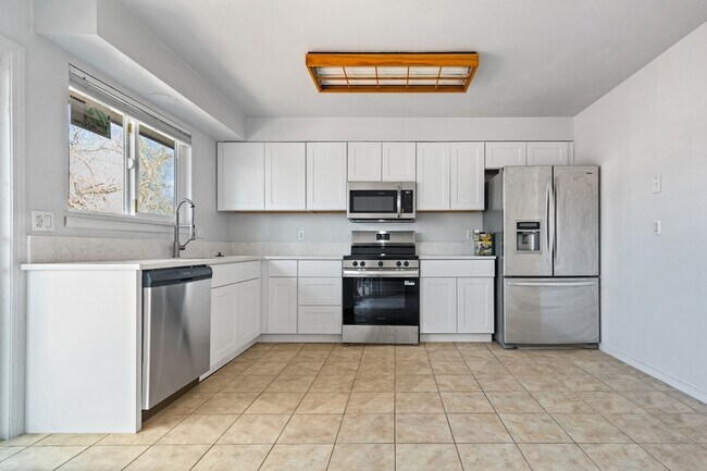 Foto del edificio - 1377 Youngfield St