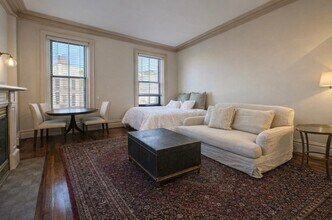 Building Photo - 227 Marlborough St