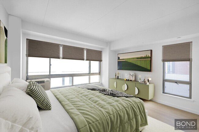 Foto del edificio - 363 W 30th St