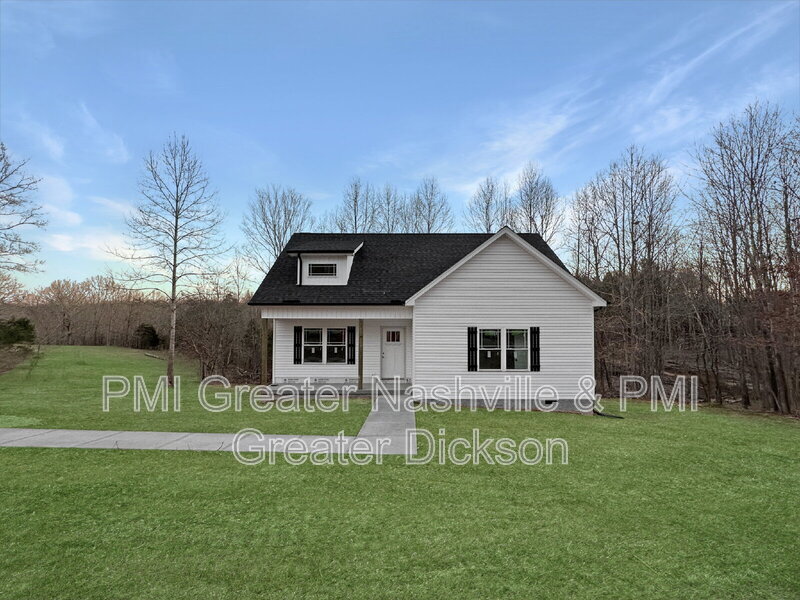Foto principal - 732 Lucas Rd