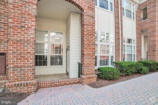Building Photo - 3 Arch Pl