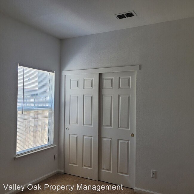 Foto del edificio - 5 br, 3 bath House - 2314 Victory Lane