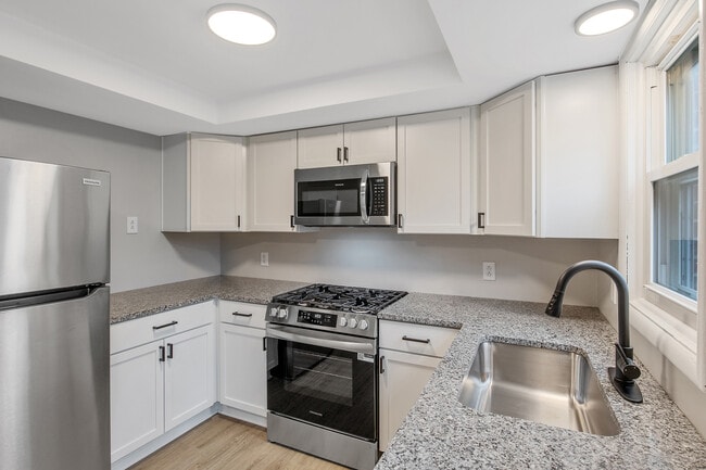 Building Photo - Bellewood Apartments