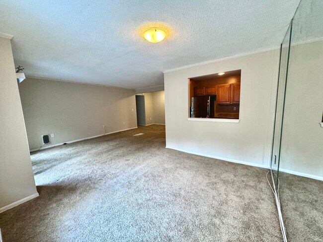 Foto del edificio - 175 Mill Pond Rd