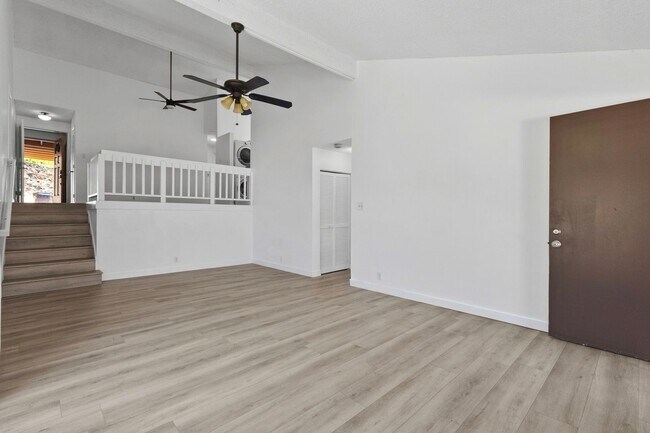 Foto del edificio - Kilihe Way Multi-Generational Home