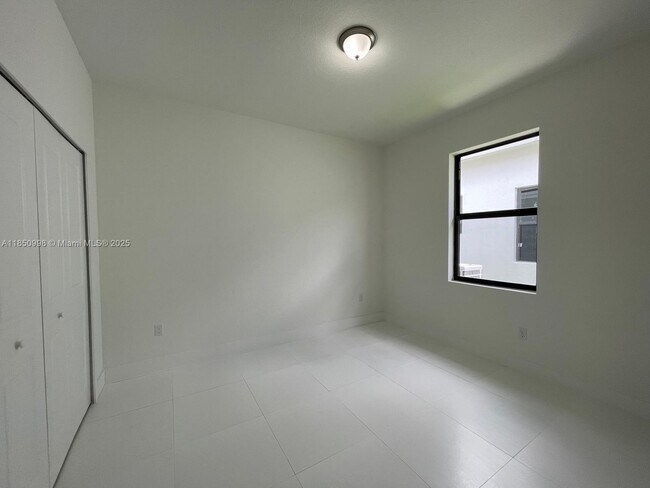 Building Photo - 19447 SW 124th Ct