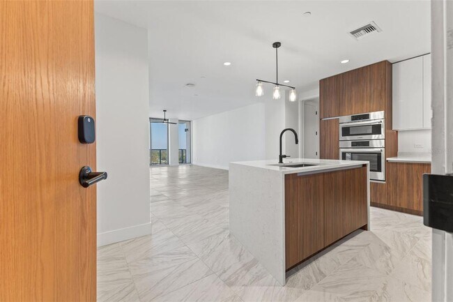 Foto del edificio - 777 3rd Ave N