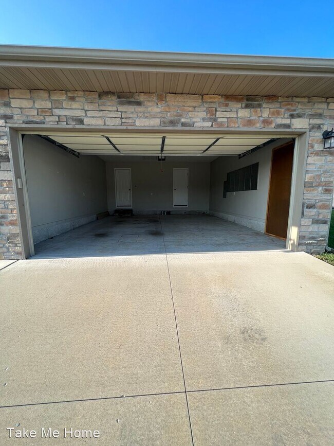 Foto del edificio - 3 br, 2 bath House - 1909 E Parrin Ave