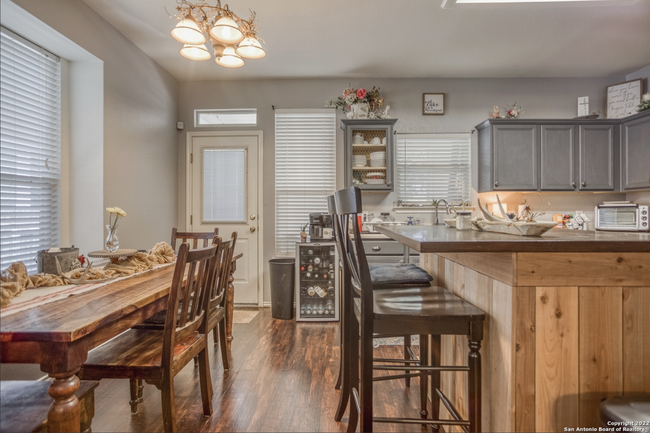 Kitchen - 8656 Eagle Peak