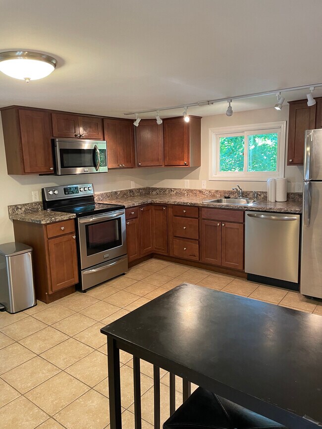 Kitchen - 1777 Western Ave
