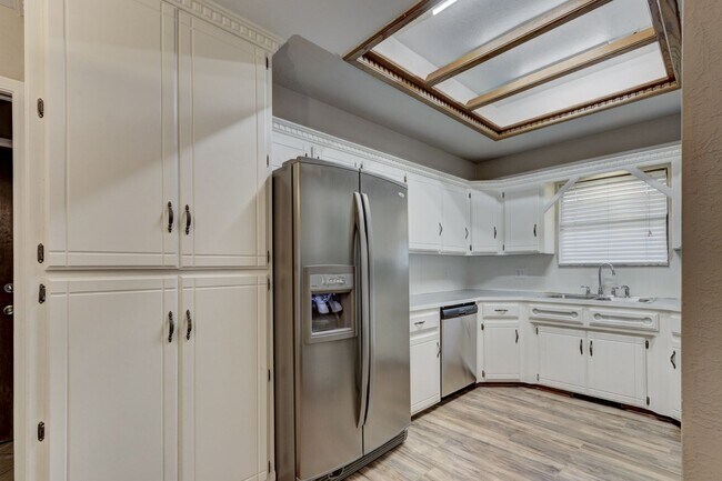 Building Photo - 3 bed 2 bath home in Oklahoma City, Ok