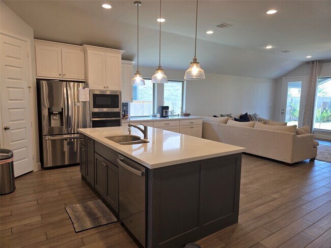 Building Photo - 10022 Starry Night Ln