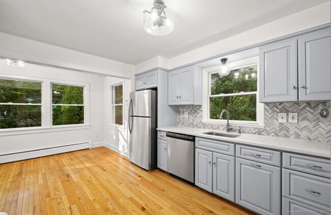 Foto del edificio - 412 Main St