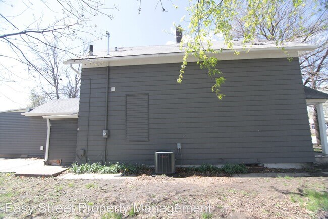 Foto del edificio - 3 br, 2 bath House - 1825 W 3rd St