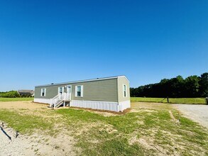 Building Photo - 131 Blissful Ct