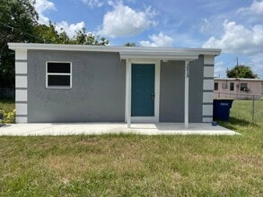 Building Photo - 2513 Ave L