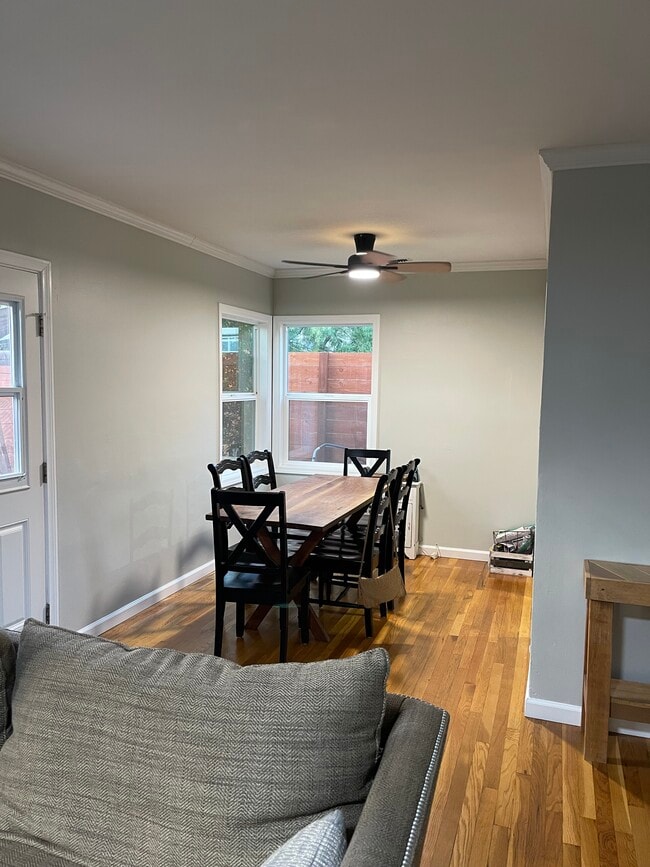 Foto del edificio - 863 N 11th Ave