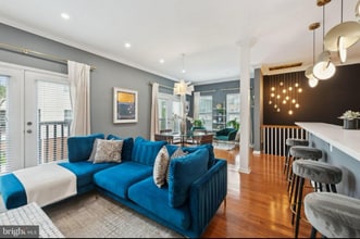 Building Photo - 401 Woodcrest Dr SE