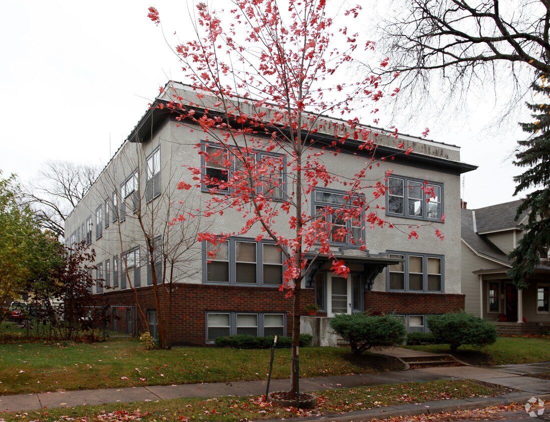 Building Photo - 3807 Garfield Ave S