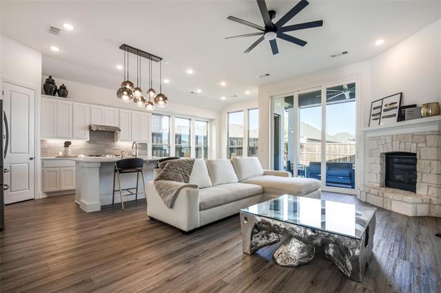 Foto del edificio - 4100 Monterey Pine Pl