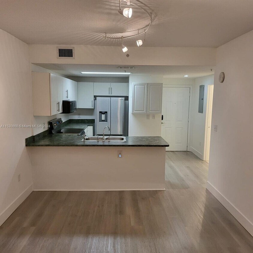 Foto principal - 3410 Coral Wy