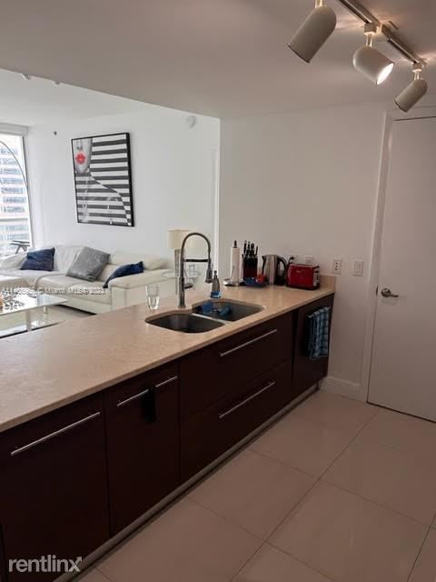 Building Photo - 2 br, 2 bath Condo - 475 Brickell Ave Apt ...