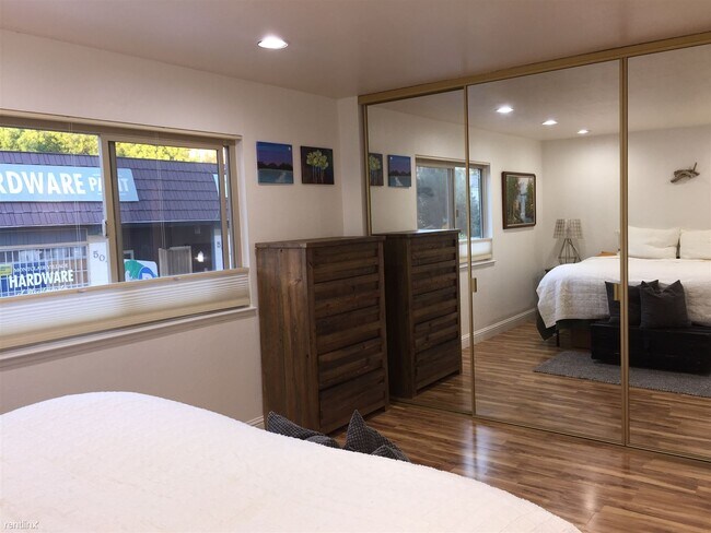 Building Photo - 5025 Woodminster Ln