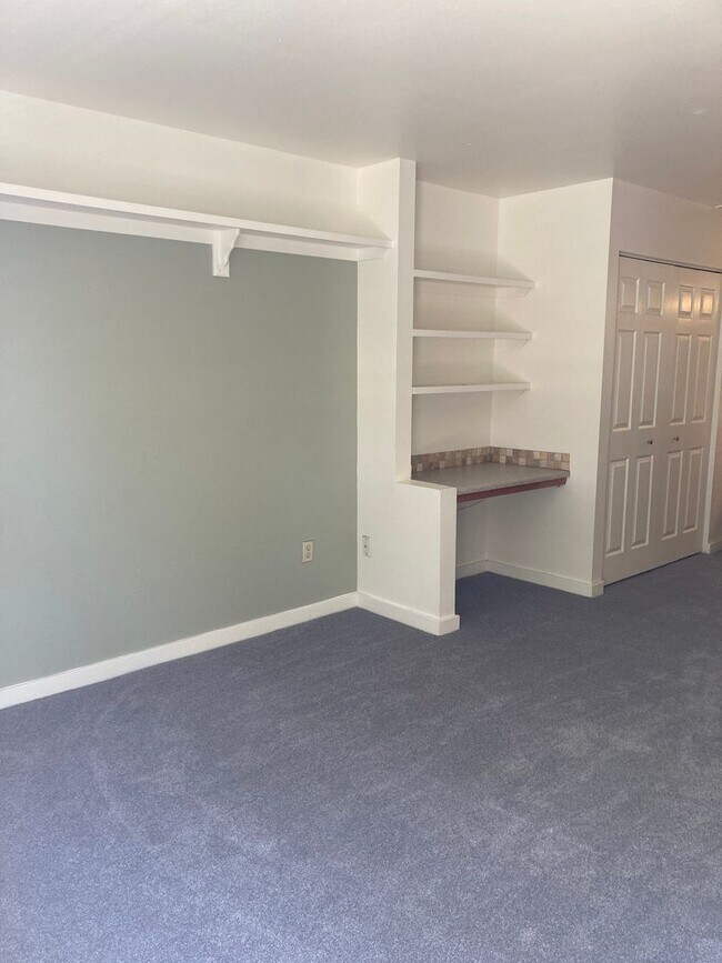 Foto del edificio - 2244 Canyon Blvd