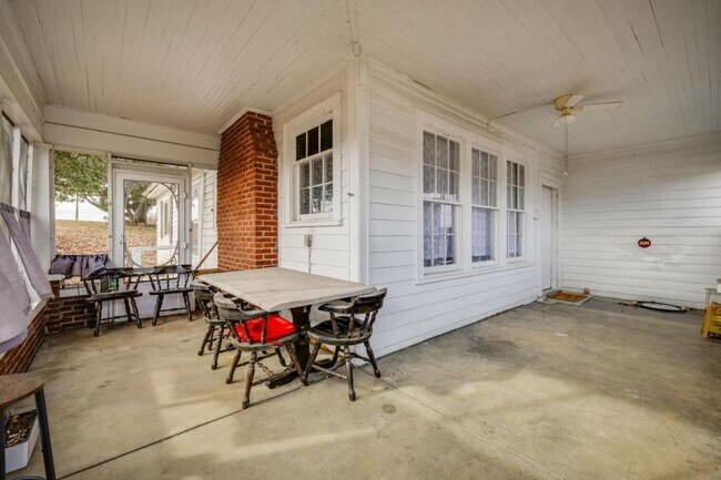 Foto del edificio - 818 5th St