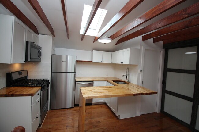 Kitchen - 321 Central Ave