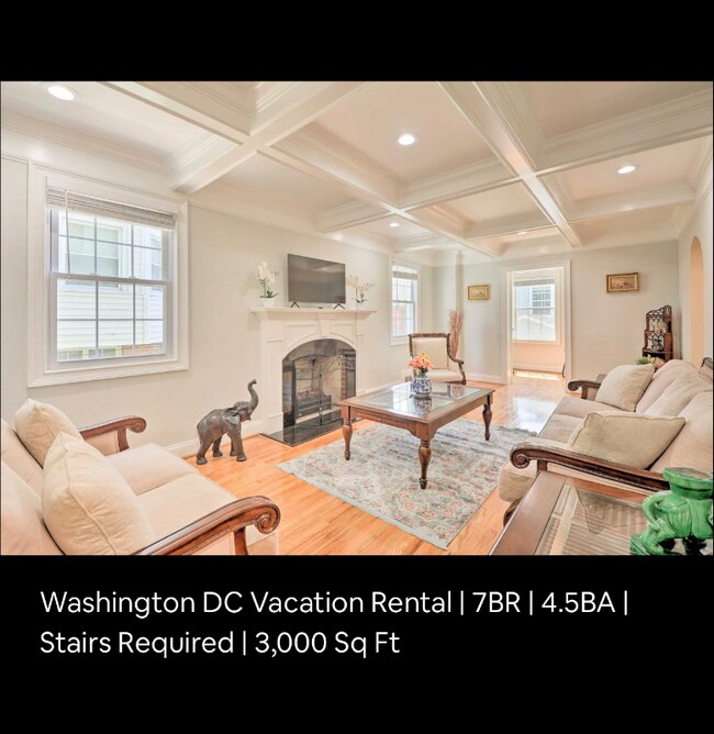 Building Photo - 1304 Van Buren St NW