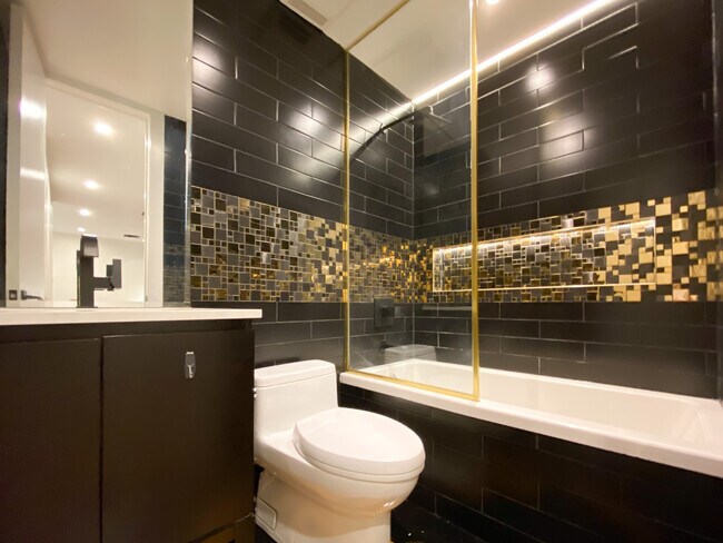 Foto del edificio - 681 Franklin Ave