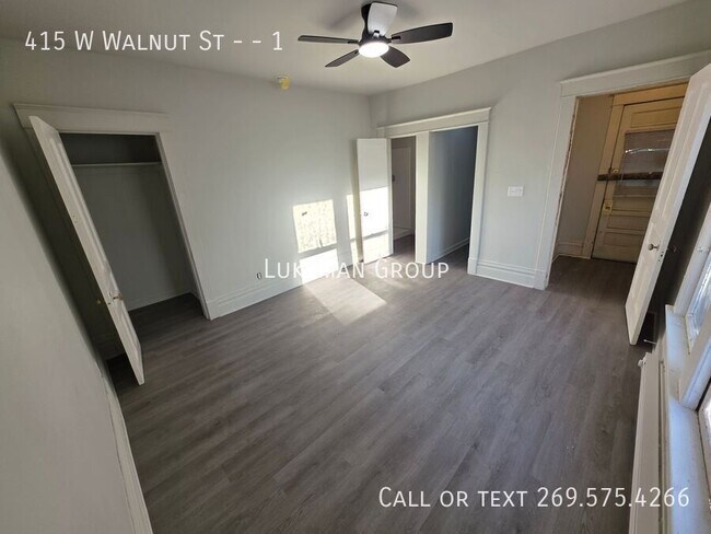 Foto del edificio - 415 W Walnut St