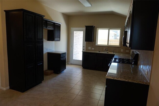 Foto del edificio - 1033 Britt Ln